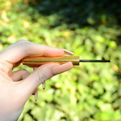 urban decay razor sharp eyeliner in goldrush