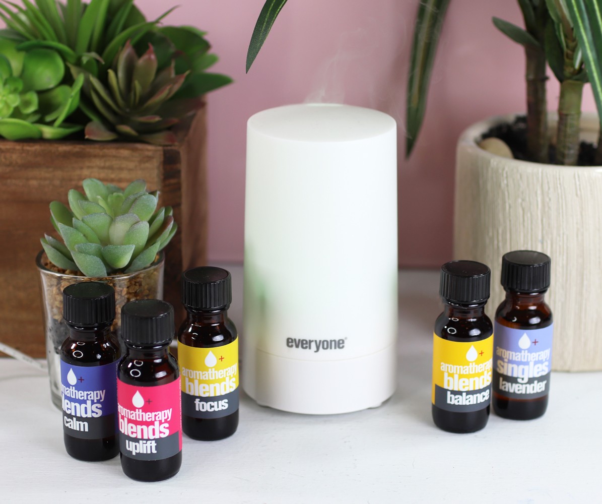 Everyone Aromatherapy Blends Essential Oils and Diffuser Review - Which is the best essential oil diffuser by LA cruelty free beauty blogger My Beauty Bunny