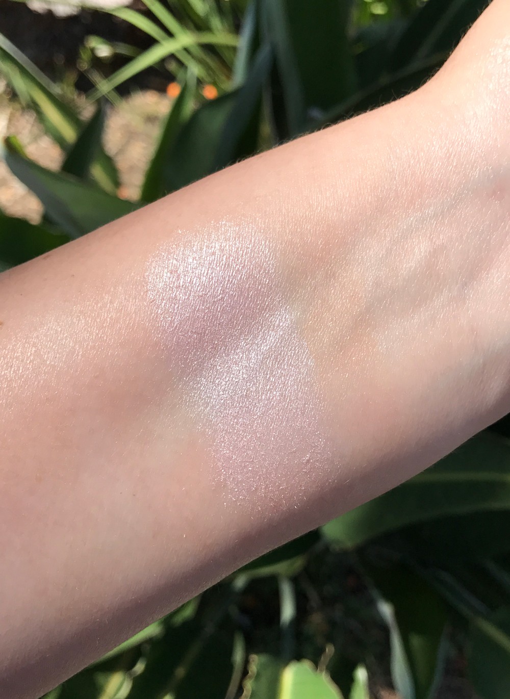 Physicians Formula Cruelty Free Highlighter Swatch