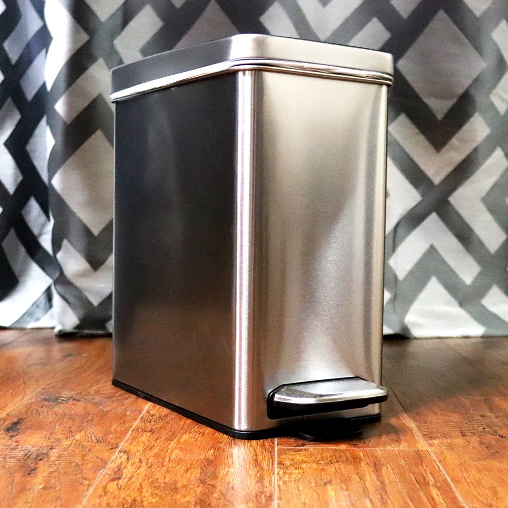 SimpleHuman Trash Can Review - SimpleHuman Mirrors Changed My Makeup Game by LA cruelty free beauty blogger My Beauty Bunny