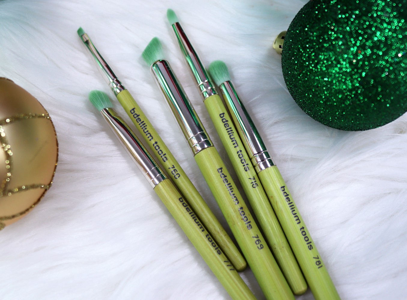 iHerb Holiday Gift Guide - Bdellium Tools Vegan Makeup Brush Set